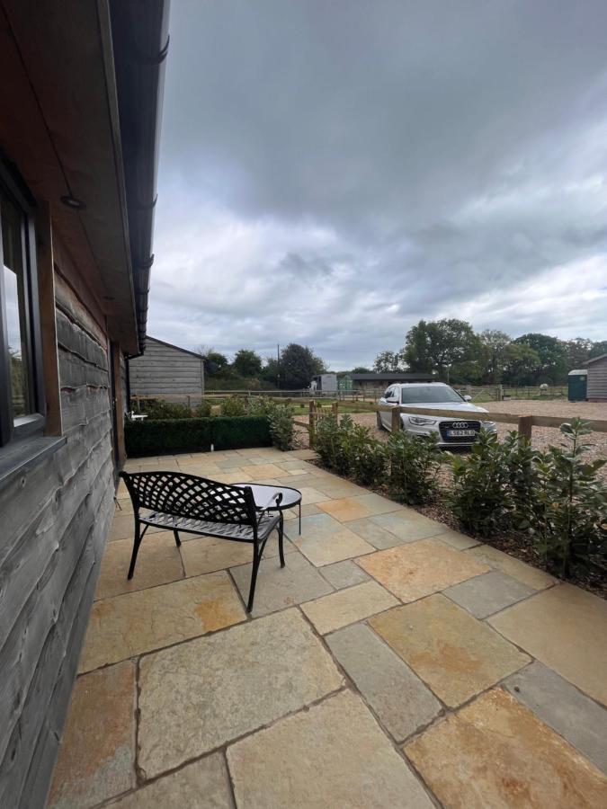 The Piggery Apartment Chichester Exterior foto